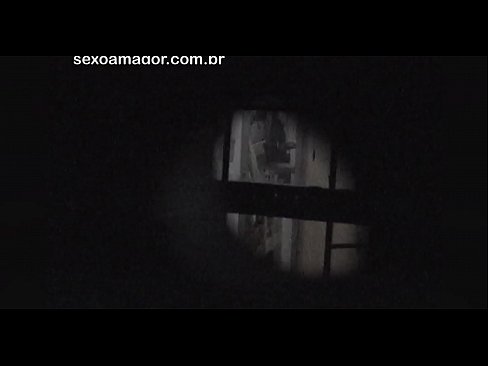 ❤️ Faigheann Blondie fístapáil rúnda ag voyeur comharsanachta i bhfolach taobh thiar de brící cuasach ️❌ Porn álainn ag ga.pornhills-com.ru ﹏